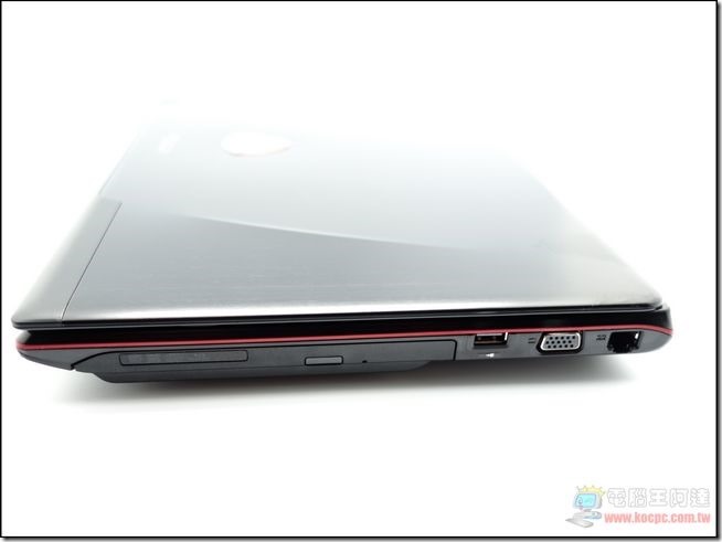 GT70 2PE開箱與外觀05 GT70 2PE開箱與外觀05