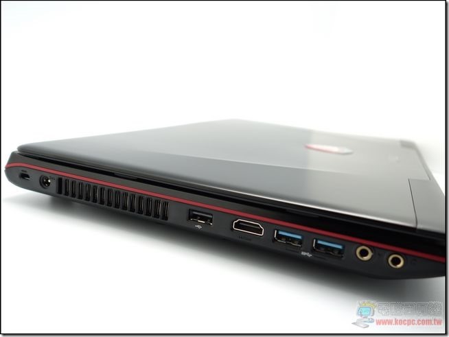 GT70 2PE開箱與外觀06 GT70 2PE開箱與外觀06