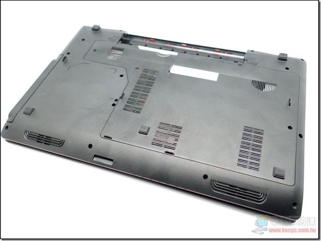 GT70 2PE開箱與外觀07 GT70 2PE開箱與外觀07