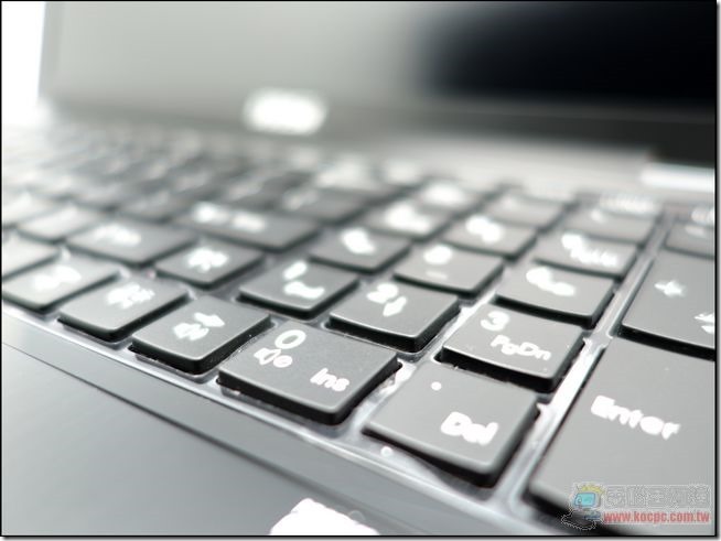 GT70 2PE開箱與外觀20 GT70 2PE開箱與外觀20