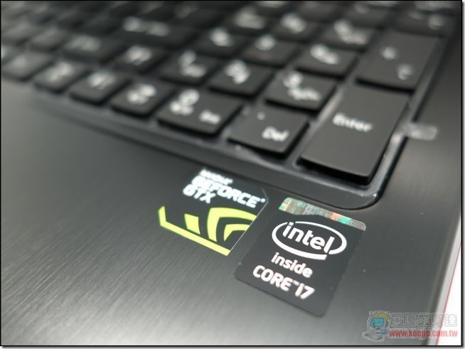 GT70 2PE開箱與外觀24 GT70 2PE開箱與外觀24