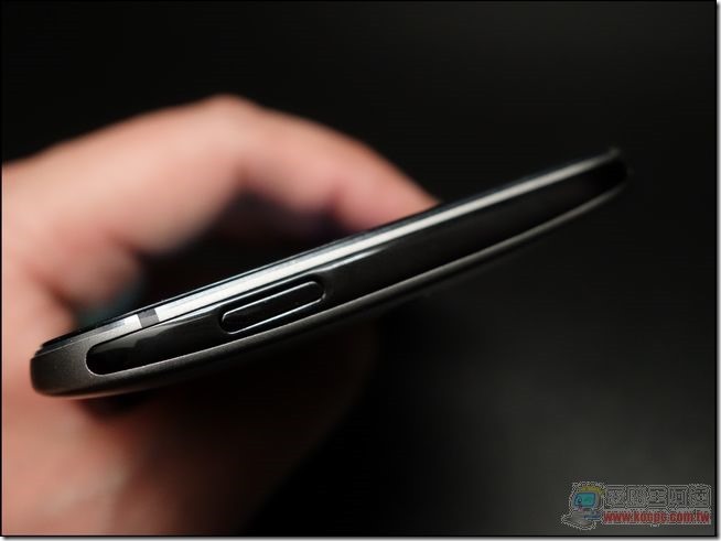 HTC One M8 外觀與配件-14