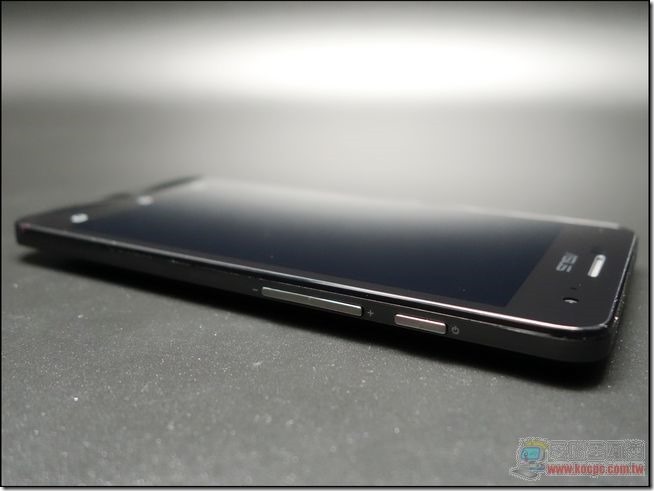 ZenFone外觀與開箱 (9) ZenFone外觀與開箱 (9)