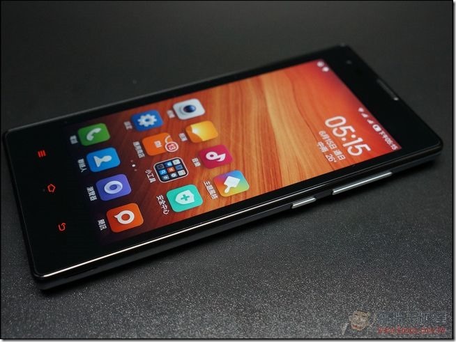 Redmi 1S unboxing (10) Redmi 1S unboxing (10)