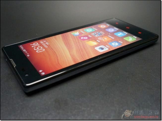 Redmi 1S unboxing (11) Redmi 1S unboxing (11)