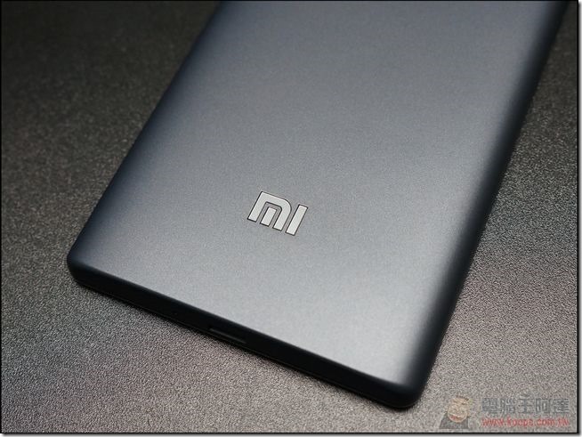 Redmi 1S unboxing (15) Redmi 1S unboxing (15)