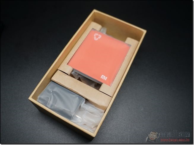 Redmi 1S unboxing (4) Redmi 1S unboxing (4)