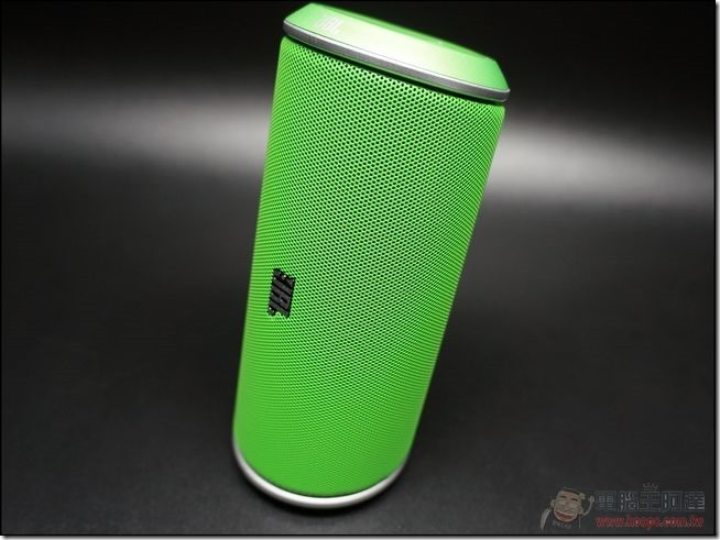 JBL FLIP (8) JBL FLIP (8)