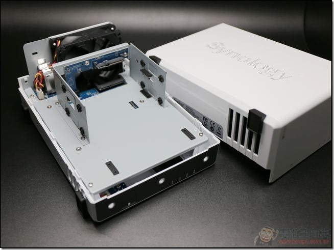 Synology_DS215j_08 Synology_DS215j_08