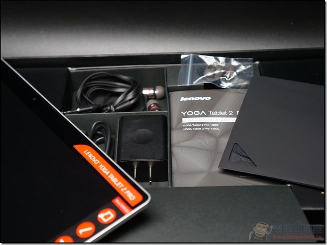 YOGA_Tablet2_Pro_04 YOGA_Tablet2_Pro_04