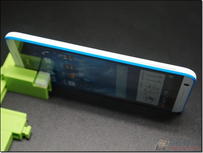 HTC Desire 820U (6) HTC Desire 820U (6)