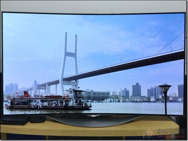 LG 55EC930T 55吋 OLED 曲面電視 LG 55EC930T 55吋 OLED 曲面電視