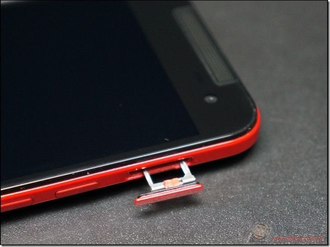 HTC Butterfly UNBOX (13) HTC Butterfly UNBOX (13)