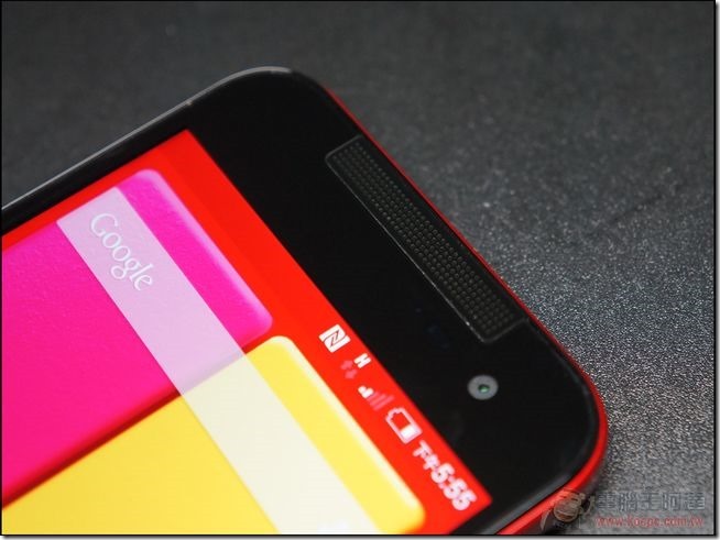 HTC Butterfly UNBOX (8) HTC Butterfly UNBOX (8)