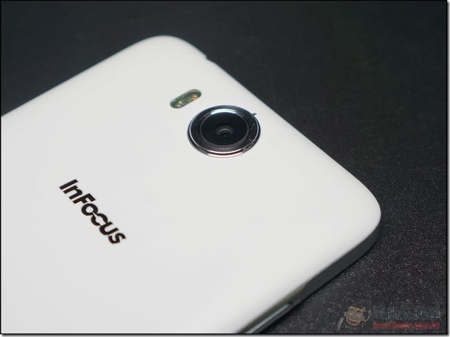 InFocus_M530_13 InFocus_M530_13
