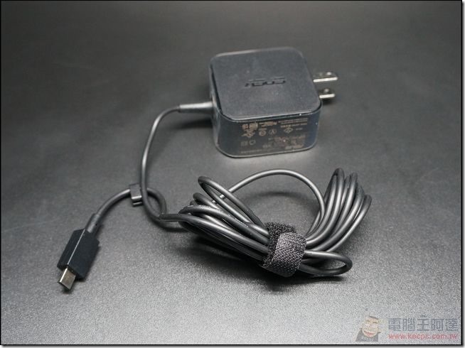 ASUS_EeeBook_X205_04 ASUS_EeeBook_X205_04