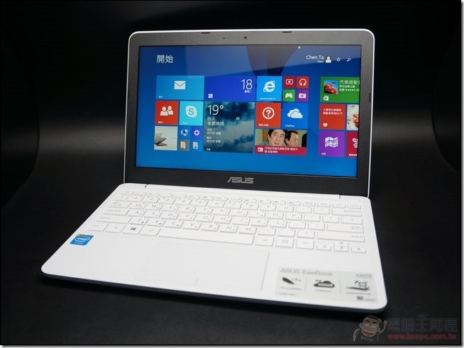 ASUS_EeeBook_X205_16 ASUS_EeeBook_X205_16