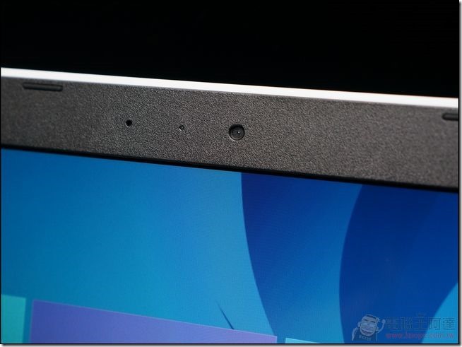 ASUS_EeeBook_X205_19 ASUS_EeeBook_X205_19