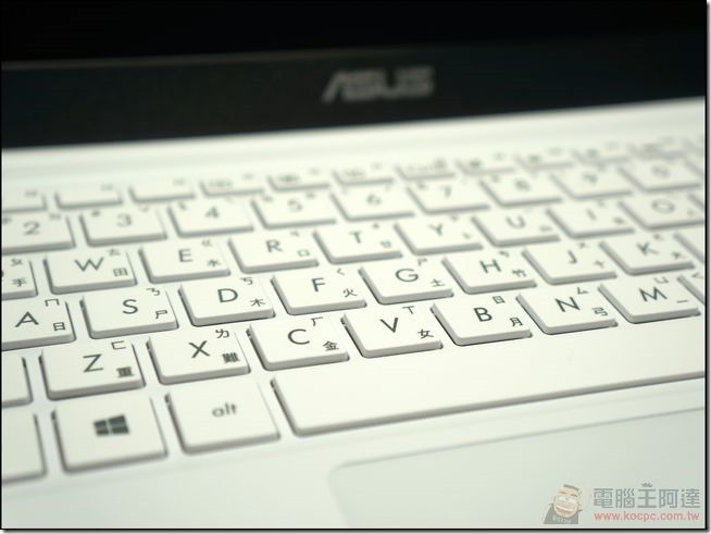 ASUS_EeeBook_X205_20 ASUS_EeeBook_X205_20