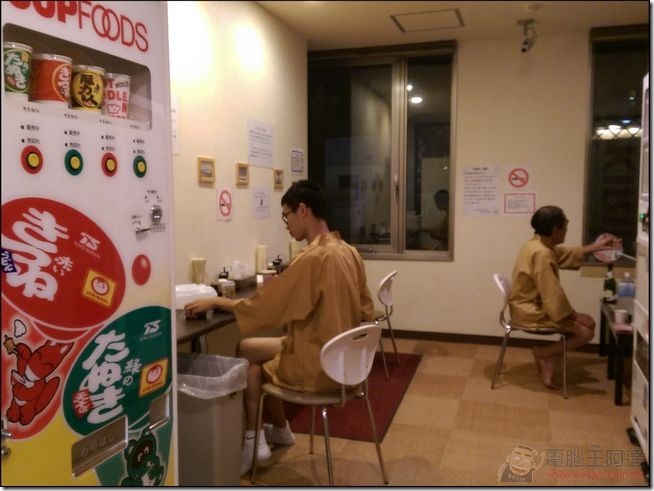 膠囊旅館體驗 (14) 膠囊旅館體驗 (14)