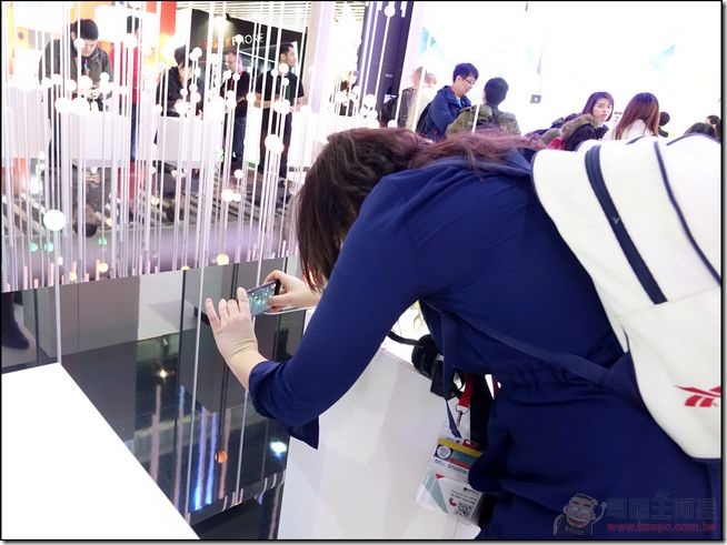 HTC (15) HTC (15)