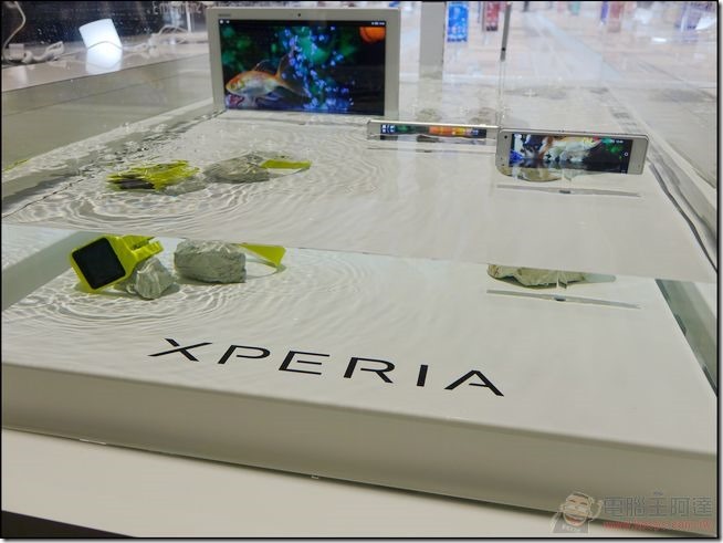 Sony-MWC (3) Sony-MWC (3)