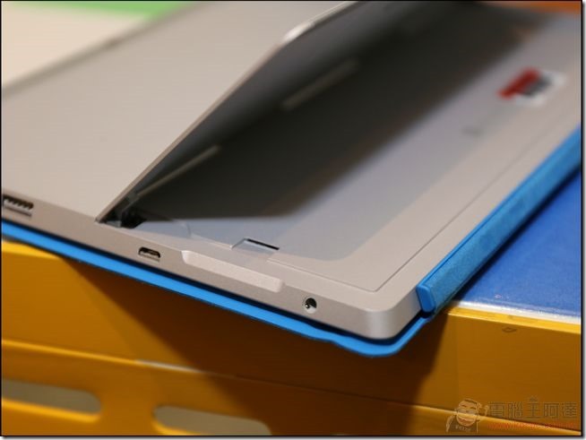 Surface3-33 Surface3-33