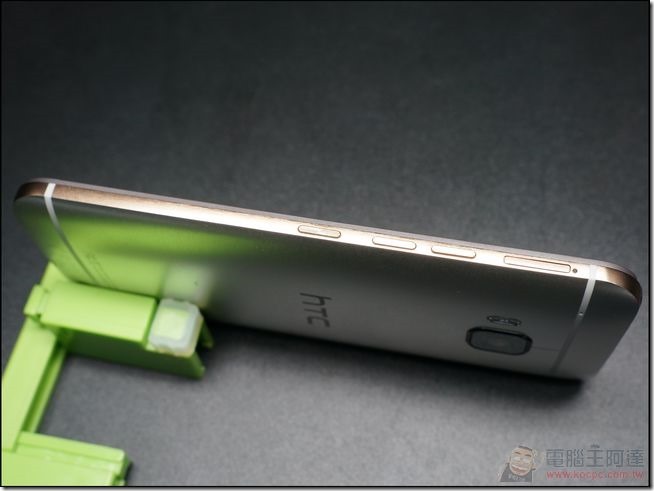 HTC-One-M9-Unboxing-08 HTC-One-M9-Unboxing-08