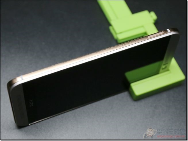 HTC-One-M9-Unboxing-11 HTC-One-M9-Unboxing-11