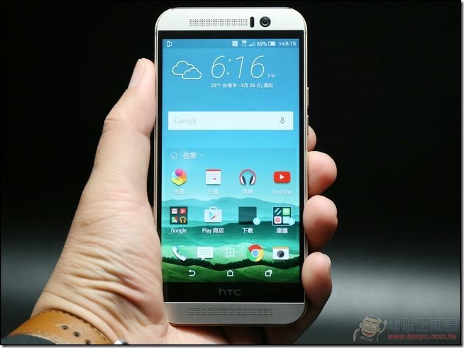 HTC-One-M9-Unboxing-19 HTC-One-M9-Unboxing-19