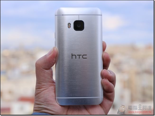 HTC-One-M9-13