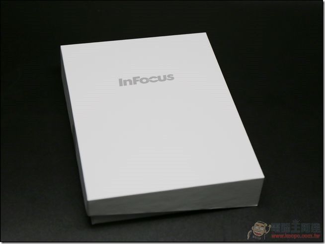 InFocus-M350-01