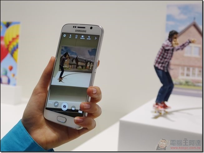 SAMSUNG-MWC-2015 (22) SAMSUNG-MWC-2015 (22)