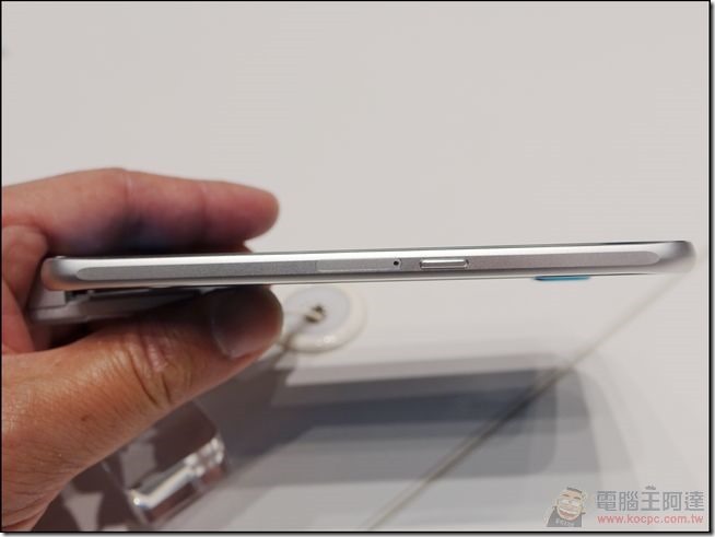 SAMSUNG-MWC-2015 (8) SAMSUNG-MWC-2015 (8)