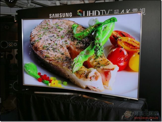 Samsung-SUHD-TV-44 Samsung-SUHD-TV-44