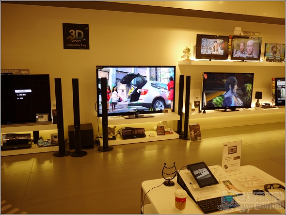 SONY03.jpg SONY03.jpg