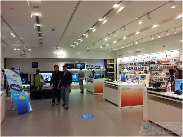 SONY01.jpg SONY01.jpg