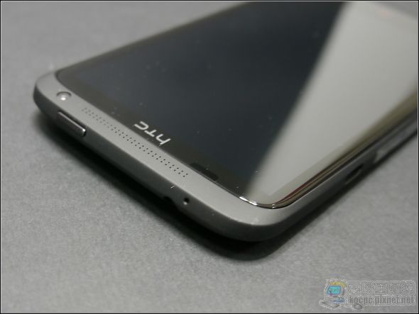 hTC ONE X+10 hTC ONE X+10