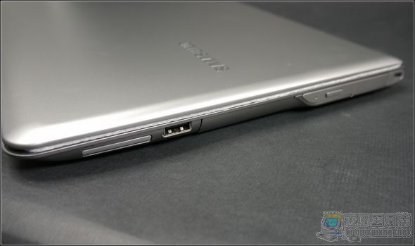 Samsung Series5外觀07 Samsung Series5外觀07