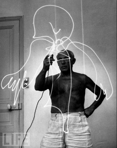 pablo-picassolight-graffiti3.jpg pablo-picassolight-graffiti3.jpg